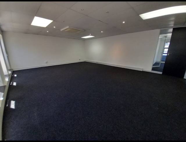 210M² OFFICE TO LET IN BRYANSTON